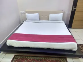 Hotel Reyansh - Chambre