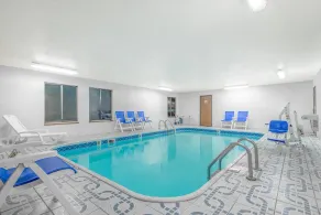 Super 8 by Wyndham Vincennes - Piscine