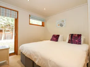 Harley's House - Room