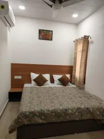 Golden Oak- 5 min walk from golden temple - Rum
