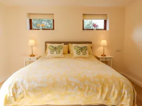 Taw River View - Room
