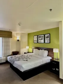 Sleep Inn & Suites Tulsa Central I-44 - Chambre
