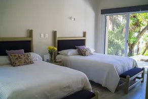 3BR Casa Matuk I Steps from Spectacular Beach I Private Pool - Zimmer