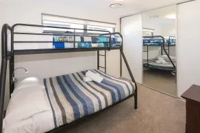 Gale House - Room