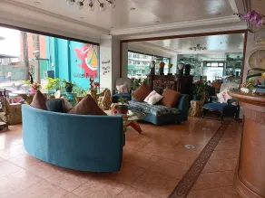 The Golden Pine Hotel - Hall