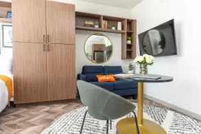 Yugo Guest Suites - Chambre