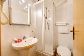 Hotel Giotto Flavia - Bathroom
