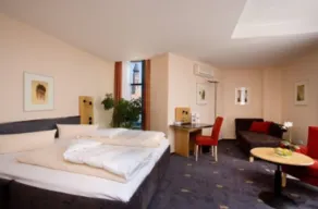 Hotel Theresientor - Room