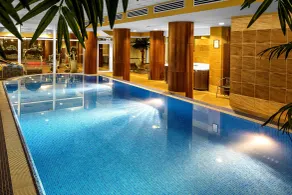 Grand Royal Hotel - Pool