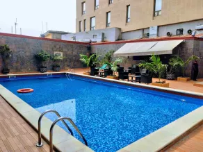 Airport GoldenTulip Hotel - Piscine