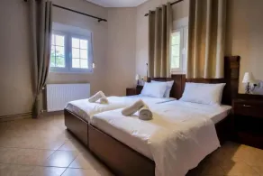 Spilaio at Meteora - Room