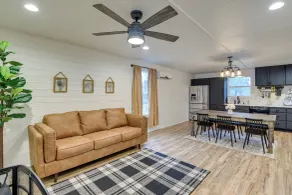 Dog-friendly Home w/ Yard & Fire Pit in Midlothian - Interior