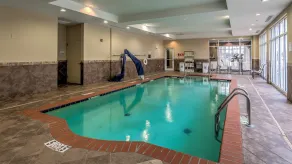 Holiday Inn North Quail Springs by IHG - Pool