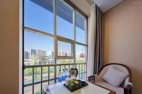 The Sky Gate Hotel-Free pick-up-Free Laundry-- At the Gate of Tianmen Peak Cableway - Ausblick vom Zimmer