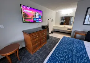 Travelodge by Wyndham Lincoln Northeast - Zimmer