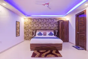 Hotel Festival At Delhi Airport  - Quarto