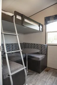 Great Blue Resorts - Woodland Estate - Quarto