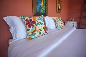 Cliffside Luxury Inn - Room