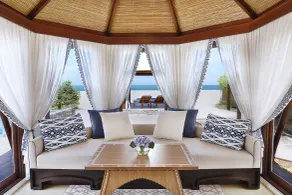 The Ritz-Carlton Ras Al Khaimah, Al Hamra Beach - Recepción
