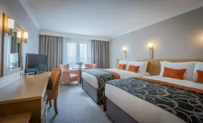 Clayton Hotel, Manchester Airport - Room