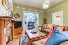 Walk to Downtown: Historic Home in Mobile - Innvendig
