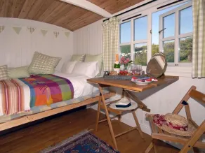 Shepherd's Hut - Room