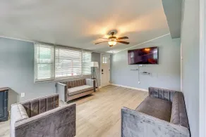 Hike, Golf & Fish: Pine Bluff Retreat - Intérieur