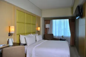 Hotel Santika Makassar - Habitación