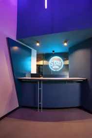 Stay Hotel - Rezeption