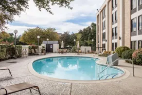 The Addison Hotel SureStay Collection by Best Western - Piscine