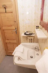 Hotel Monte Triplex - Badezimmer