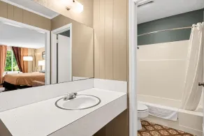 Budget Motel - Bathroom