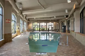 DoubleTree by Hilton North Vancouver - Pool