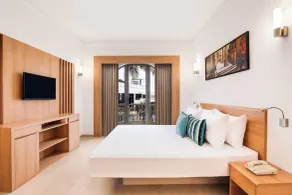 Lemon Tree Hotel, Aurangabad - Room