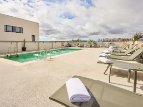 Ibis Styles Madrid Airport Valdebebas - Pool