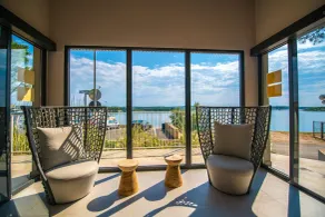 Arena One 99 Glamping - Lobby