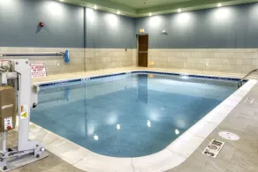 Holiday Inn Express & Suites Omaha Downtown Old Market by IHG - Pool