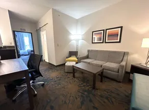 Best Western Erie Inn & Suites - Zimmer