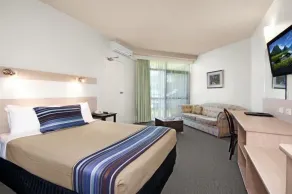 East Port Motor Inn - Room