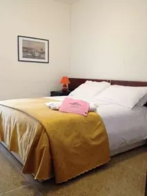 Hotel Nevada - Room