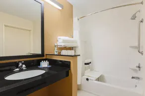 Fairfield Inn & Suites Houston Humble - Salle de bain