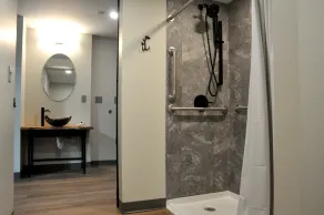 The Lodge at Hocking College - Salle de bain