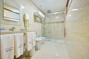 Hotel Puente de La Toja - Bathroom