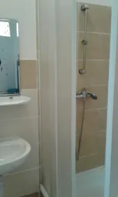 Art Hostel - Bathroom