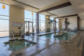 DoubleTree by Hilton Bay City - Riverfront - Piscine