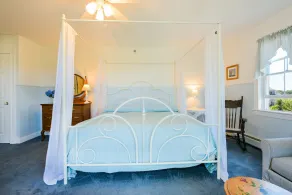 Payne's Harbor View Inn - Habitación
