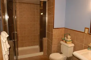 Baldpate Inn - Bathroom