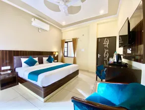Tapovan New Residency - 5 minutes walk to Laxman jhula - Room