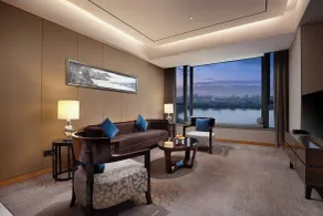 Luan Suntone Plaza Hotel - Chambre
