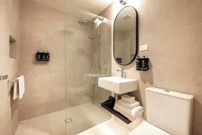 Mantra Shepparton - Bathroom